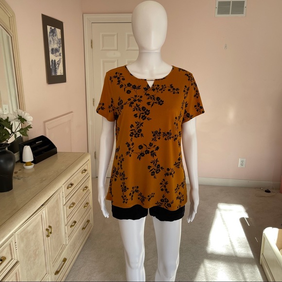 Liz Claiborne Women’s Top size M - Picture 8 of 13